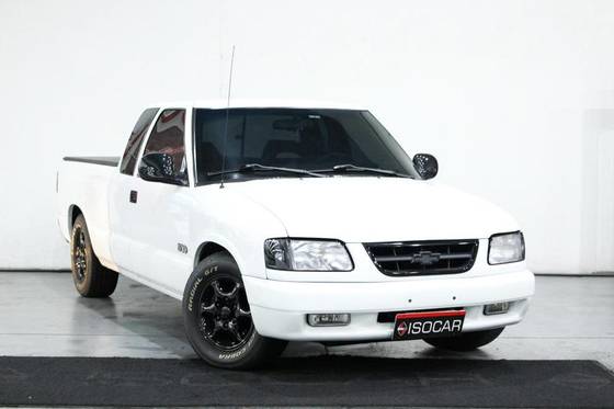 CHEVROLET S10 4.3 SFI DLX 4X4 CD V6 12V GASOLINA 4P MANUAL CHEVROLET S10 4.3 SFI DLX 4X4 CD V6 12V GASOLINA 4P MANUAL